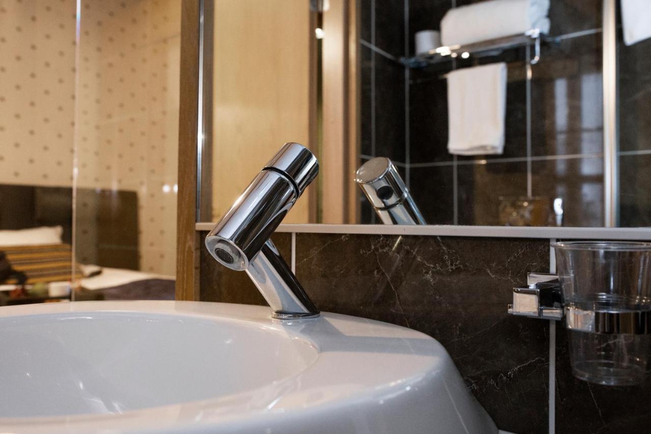 Hotel Epoque & Apartments Пиетарсаари Экстерьер фото